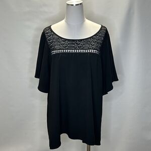 Torrid Blouse Women's Size 2 Black Short Sleeve Shirt Plus Size Eyelet Detail